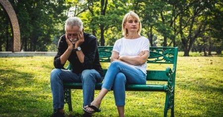 طلاق خاکستری یا طلاق در کهنسالی 20 طلاق خاکستری یا طلاق در کهنسالی: یک بررسی گسترده (بتوته)