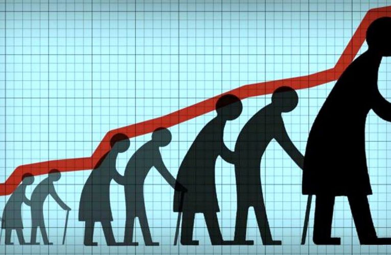 وزیر اقتصاد به شکست دولت در مهار تورم اعتراف کرد؛ حالا نوبت تغییر مدیران اقتصادی دولت است