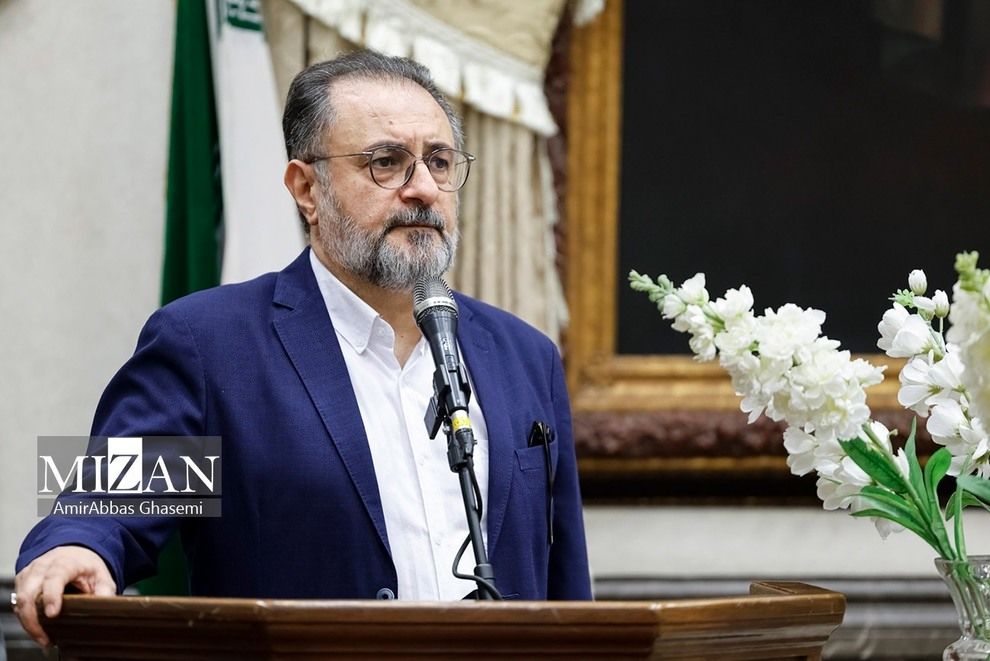 آیین پرسه فردوس کاویانی /تصویر 46 1696580236 488 آیین پرسه فردوس کاویانی تصویر