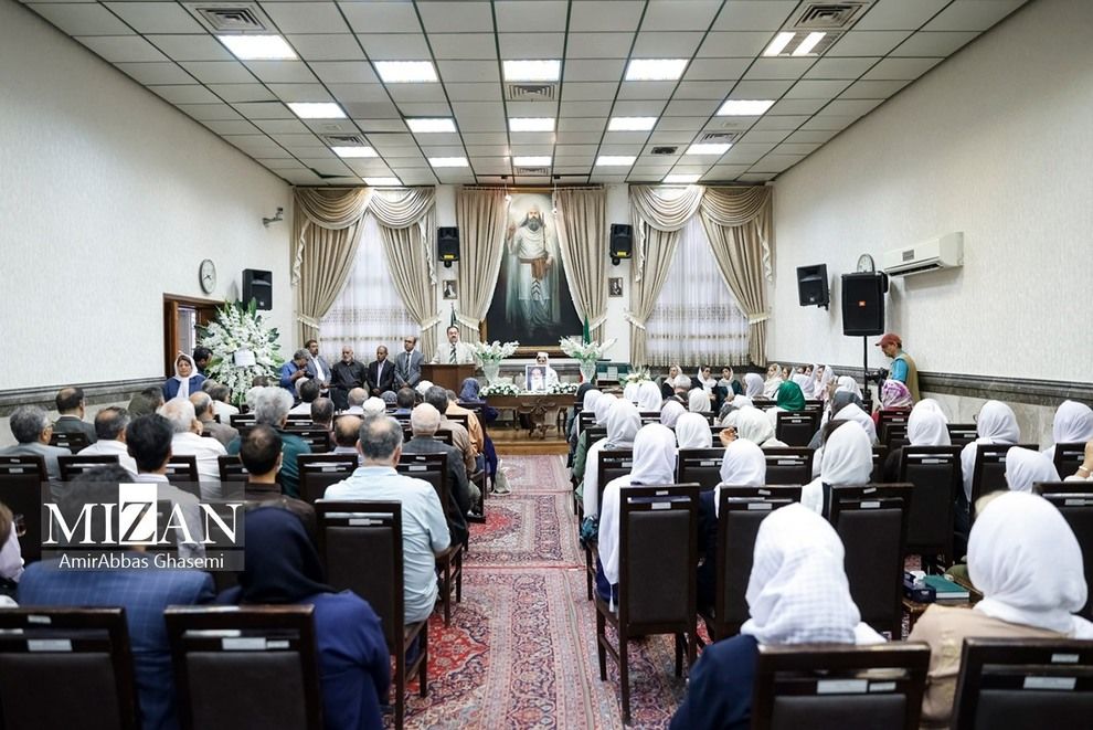 آیین پرسه فردوس کاویانی /تصویر 56 1696580237 621 آیین پرسه فردوس کاویانی تصویر