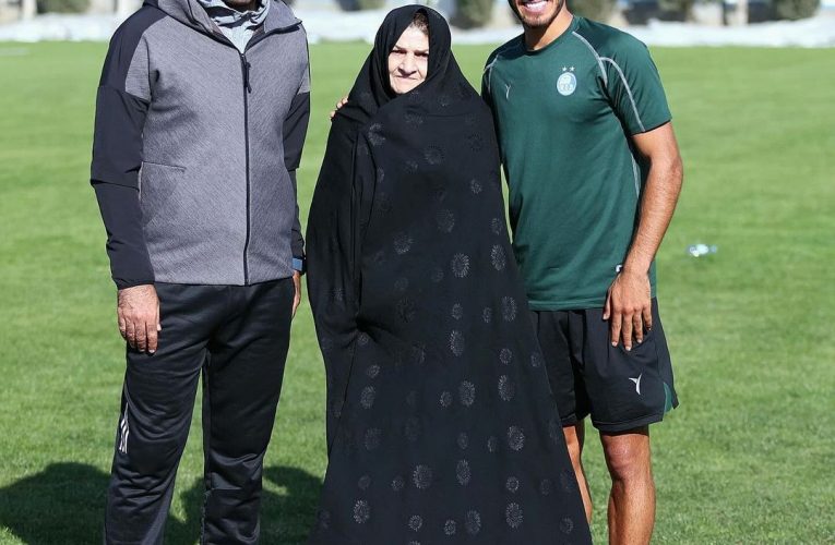 تمرین استقلال میزبان یک میهمان متفاوت