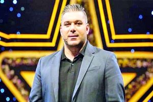 شکاف بین مدیریت و کادر فنی پرسپولیس بیشتر شده است/ سرخپوشان باید تغییر رویه تاکتیکی بدهند