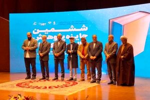 به هنرمندانی که توسط دیکتاتورهای رسانه‌ای تخریب خواهد شد،تبریک می‌گویم