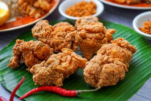 مرغ سوخاری را با این روش ویژه درست کنید