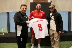 ادگار داویدز مهمان ویژه تمرین تیم ملی