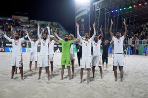 حواله ماشین؟ بازیکنان تیم فوتبال ساحلی به ماشین داخلی هم راضی می باشند!