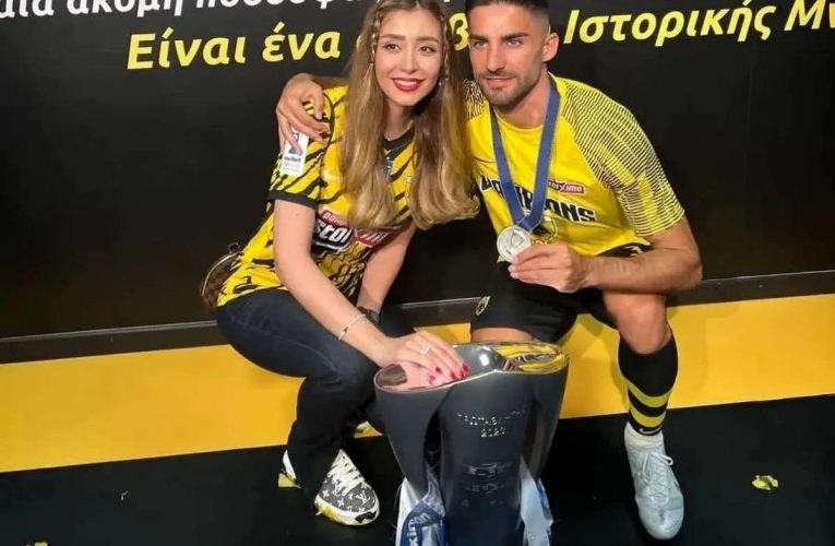 میلاد محمدی و همسرش در خارج از سرزمین/ عکس_آینده