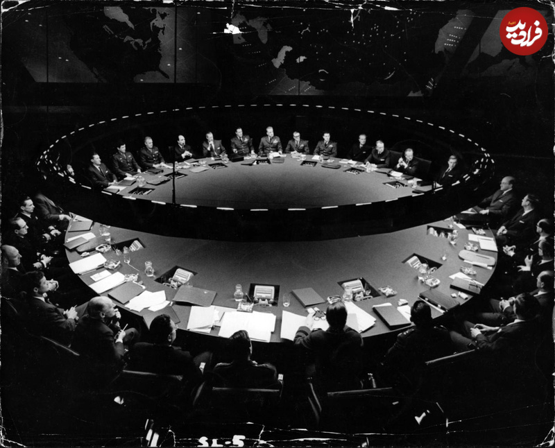 dr-strangelove-1964-war-room-overhead-wide-shot