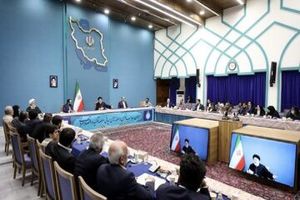 آقای رئیسی! افزایش قیمت دلار، سکه، گوشت و ماشین تاثییر منفی در روحیه شما نمی گذارد؟ / اصلا کارگروه کاری نکردن راه اندازی دهید!_آینده