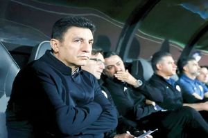 قلعه‌نویی؛ آقای یکی در بین!_آینده