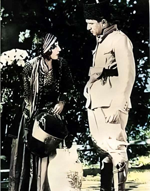 سرگذشت غم انگیز نخستین زن بازیگر سینمای ایران؛ صدیقه سامی نژاد که می بود؟_آینده 23 سرگذشت غمانگیز نخستین زن بازیگر سینمای ایران؛ صدیقه سامی نژاد که بود؟