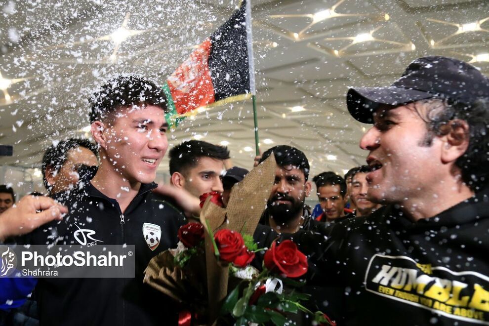 1714664771 207 برگشت تیم ملی فوتسال افغانستان به مشهد بعد از تاریخ‌سازی