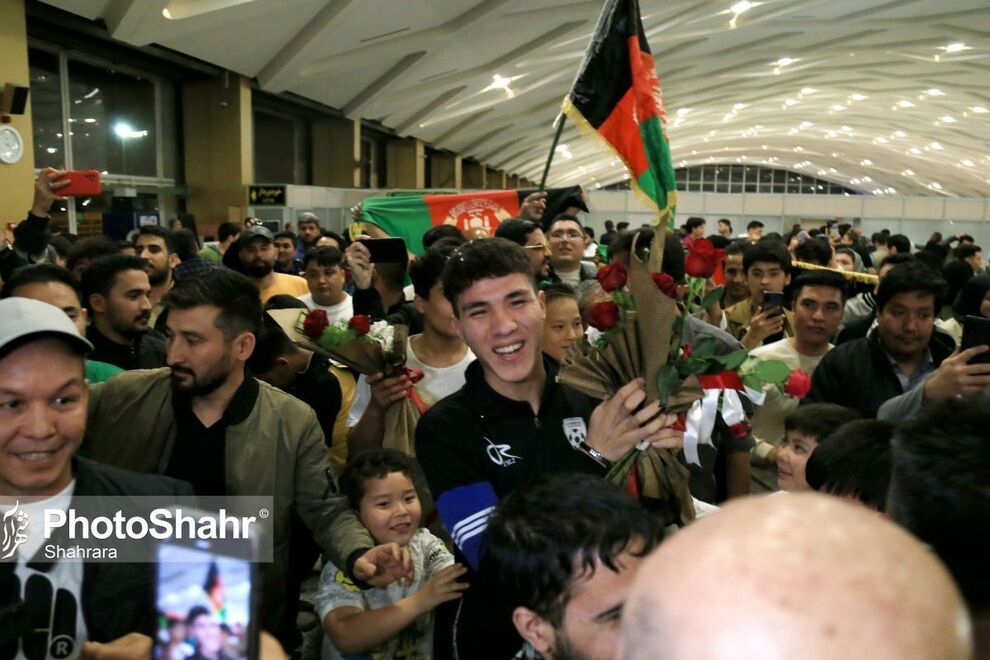 1714664771 355 برگشت تیم ملی فوتسال افغانستان به مشهد بعد از تاریخ‌سازی