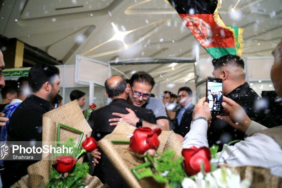 1714664771 733 برگشت تیم ملی فوتسال افغانستان به مشهد بعد از تاریخ‌سازی