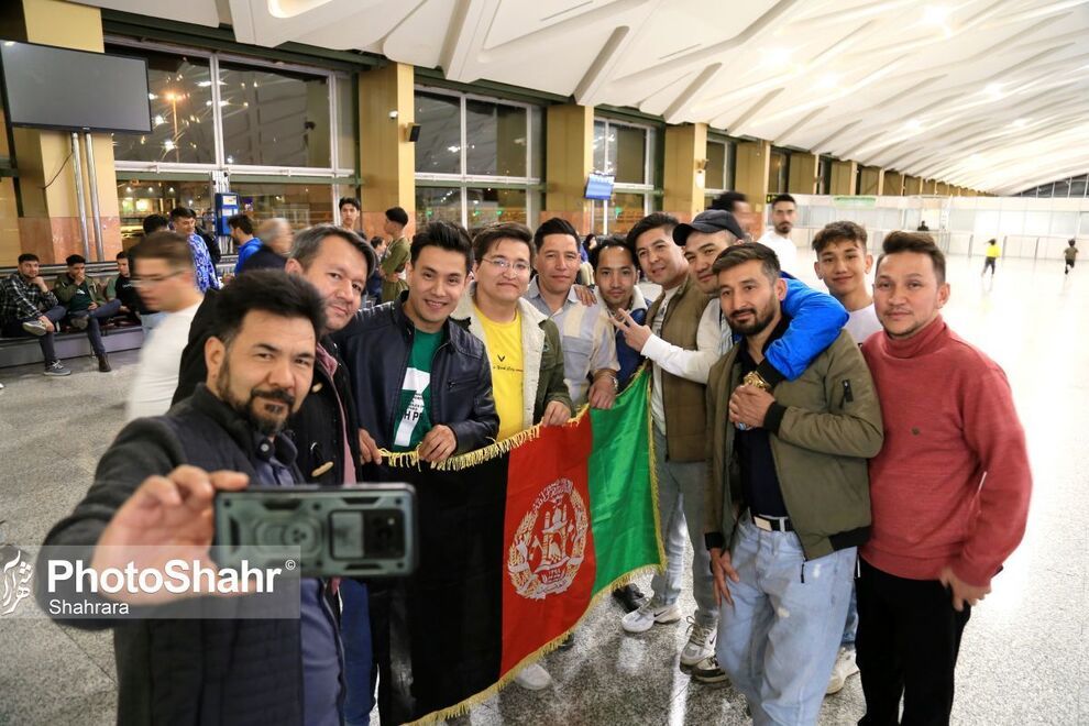 1714664772 302 برگشت تیم ملی فوتسال افغانستان به مشهد بعد از تاریخ‌سازی