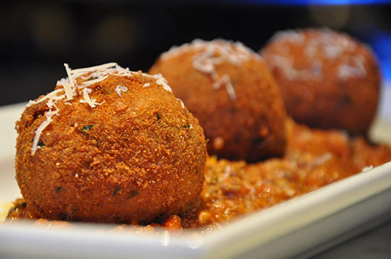 نحوه تهیه کوفته هلو شیرازی مجلسی به روش اصیل_آینده 18 171139251