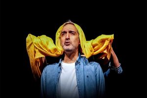 امیرمهدی ژوله و الیکا عبدالرزاقی در پردیس تئاتر شهرزاد_آینده