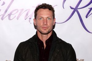 بازیگر آمریکایی در جریان سرقت از اتومبیلش کشته شد_آینده