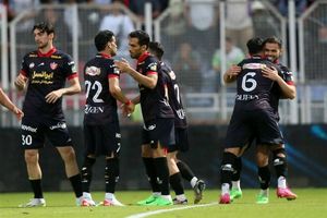 پیروزی سخت پرسپولیس ۱۰ نفره با درخشش ستاره ازبک_آینده