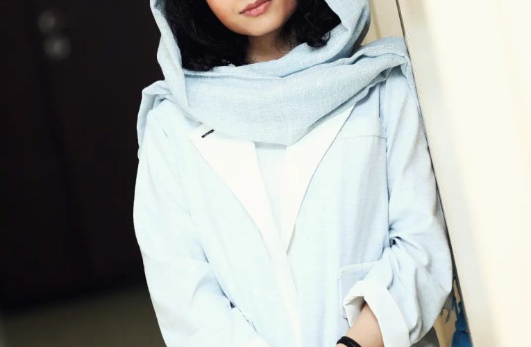 ۲ عکس تازه از بازیگران زخم‌کاری در اکران فیلم «آبی‌ روشن»_آینده