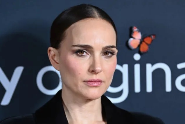 زنان باهوش هالیوود؛ ستاره‌هایی که تحصیلات عالی دارند_آینده