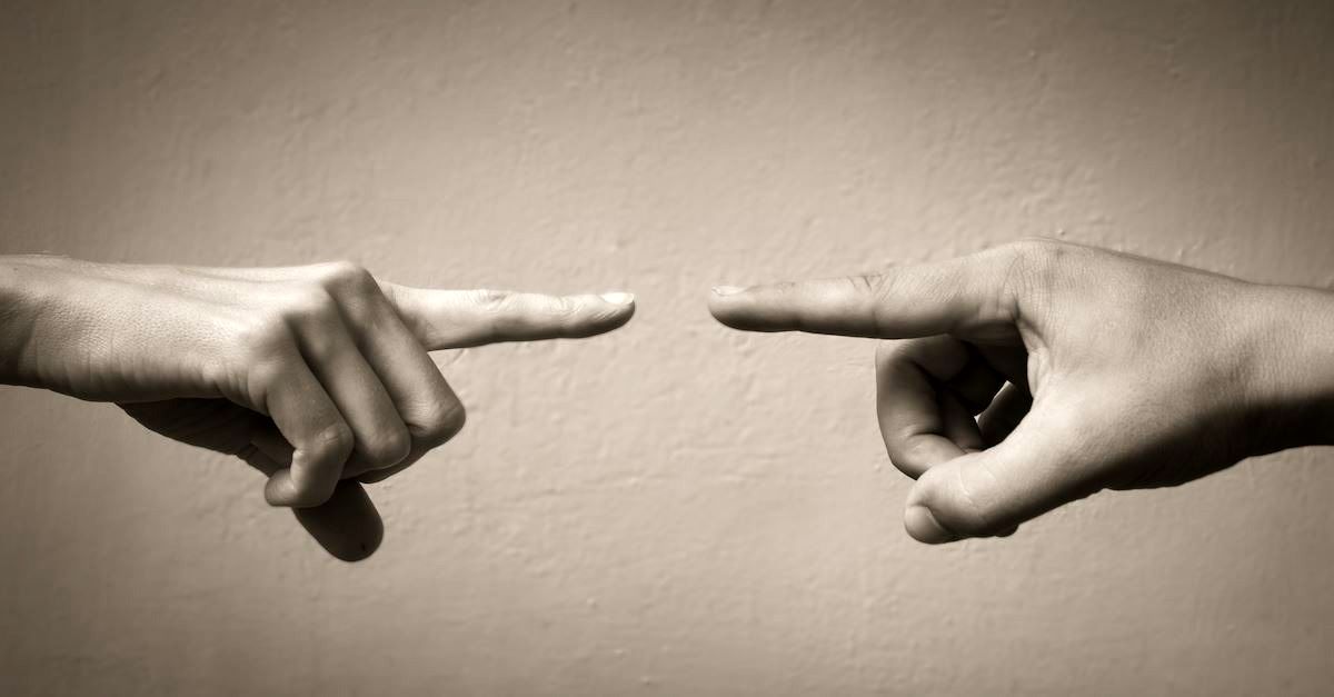 قضاوت دیگران