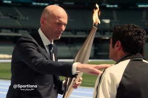 کلیپ دلنشین حمل مشعل المپیک توسط زین الدین زیدان/ ویدئو_آینده