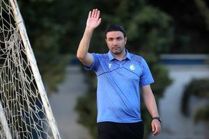 بازی با تیم‌های عربی سخت است/ سقف بودجه مشکل من نیست_آینده