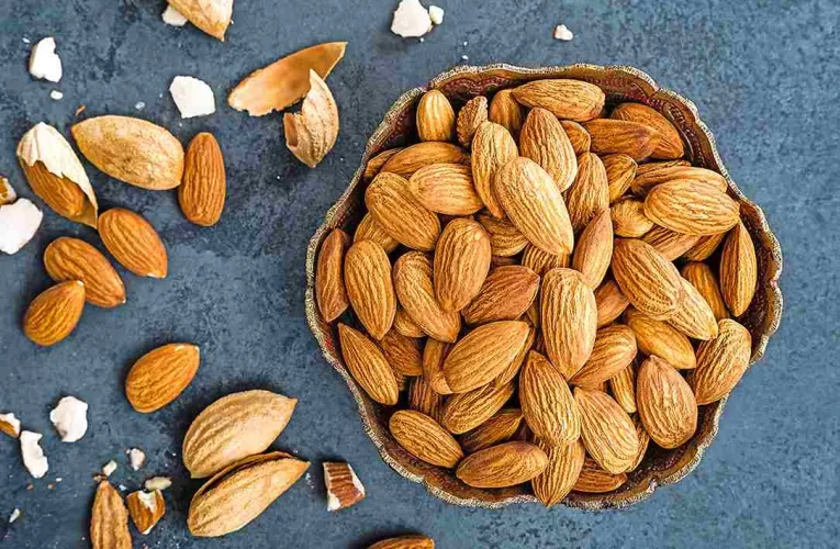 مزایا بادام تلخ_آینده