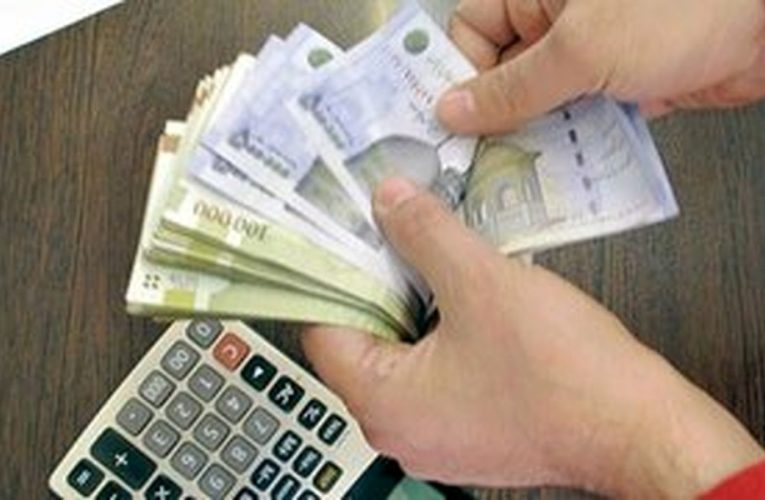 مقدار افزایش حقوق کارمندان در سال ۱۴۰۴ اشکار شد_آینده