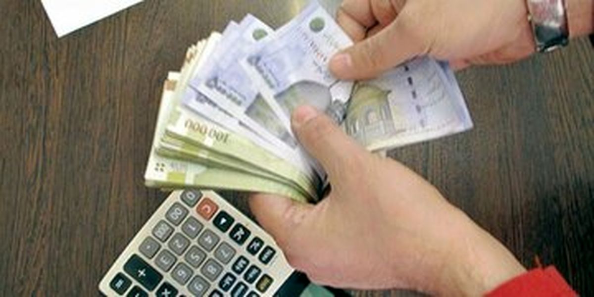 مقدار افزایش حقوق کارمندان در سال ۱۴۰۴ اشکار شد_آینده 13 میزان افزایش حقوق کارمندان در سال ۱۴۰۴ مشخص شد