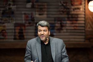 به زنان بازیگر گفتیم نمی‌توانیم فیلم بی حجاب روی پرده سینما ببریم/ ویدئو_آینده