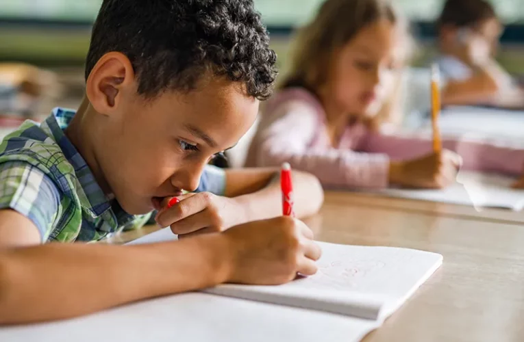 به فرزند محصل خود این ویتامین ها را بدهید_آینده