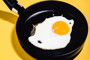 خوردن ۲ عدد تخم مرغ در روز چه تأثیری بر سلامتی می‌گذارد؟_آینده