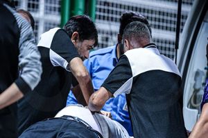 روایت تکان‌دهنده از مرگ هوادار ملوان روی سکوهای ورزشگاه فولادشهر_آینده