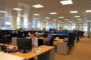 مقدار افزایش حقوق ۱۴۰۴ شاغلان تا دو هفته آینده اشکار می‌شود_آینده