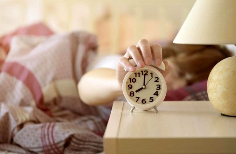 الگوی خواب نامنظم می‌تواند خطر سکته مغزی و قلبی را افزایش دهد_آینده