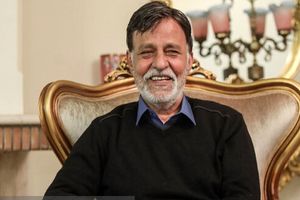 سخن بگویید های مرتضی عقیلی زمان دریافت تندیس حافظ بعد از ۴۵ سال سکوت_آینده