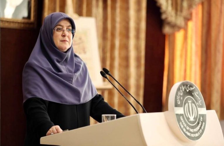 عکس العمل مهاجرانی به تعطیلی های تازه؛ ناچار شدیم/ ویدئو_آینده