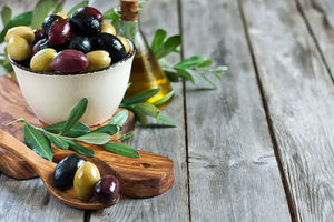 تفاوت زیتون سبز و سیاه چیست؟_آینده 11 تفاوت زیتون سبز و سیاه چیست؟