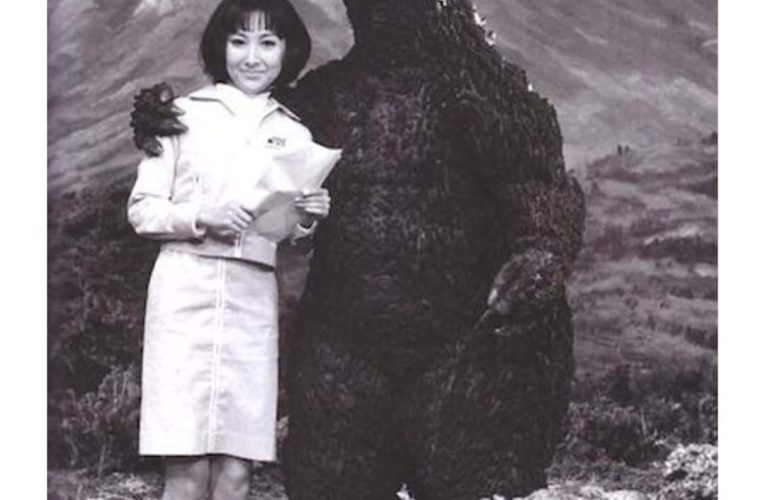 عکس یادگاری گودزیلا و کوبایاشی!_آینده