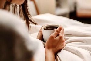 قبل از خواب از این نوشیدنی ها پرهیز کنید_آینده 11 قبل از خواب از این نوشیدنی ها پرهیز کنید