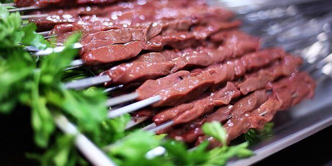 ساندویچ کالباس، بهترین غذای بین راهی در سفرها!/ به این باکس‌ها می‌توان اعتماد کرد؟