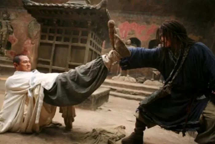 ۱۰ فیلم برتر جکی چان در طول تاریخ؛ شاهکارهایی که هیچ زمان قدیمی نمیشود_آینده 29 77_11zon