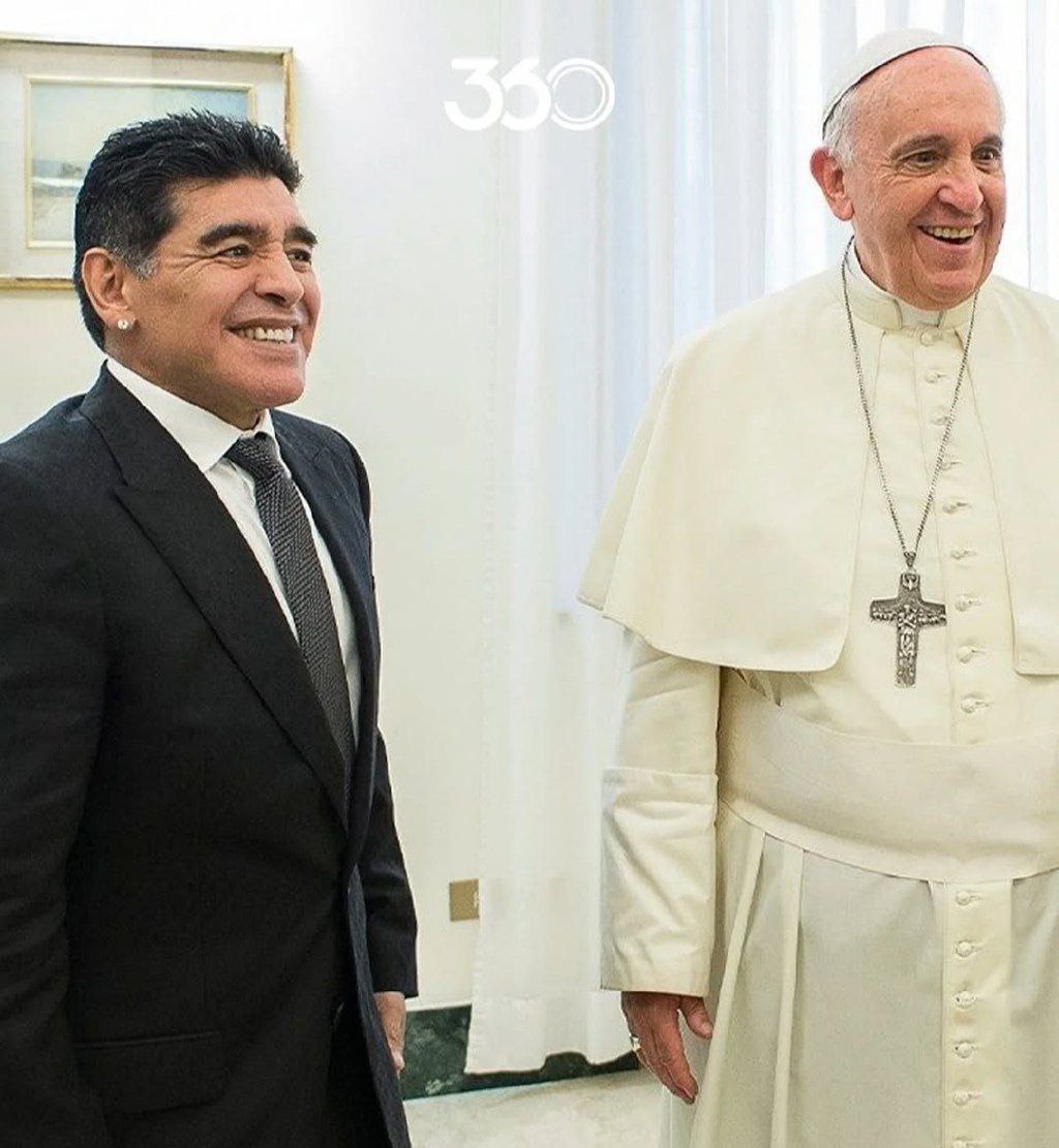 عشق فوتبال ترین پاپ تاریخ؛ نگاهی به قاب های مشترک پاپ فرانسیس و چهره های فوتبالی_آینده 30 photo_2025-04-24_12-50-04