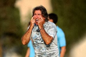 در بدترین نقل و انتقالات دوران مربیگری‌ هستم