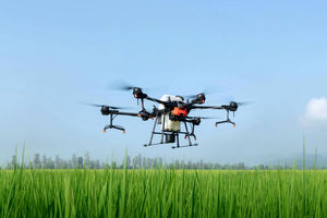 اولین کارواش پهپادی جهان در دبی/ ویدئو