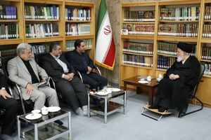 ظلم به کارگران و سو استفاده از منابع معدنی قابل قبول نیست