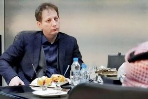 بابک زنجانی وابسته به یک جریان قدرتمند اقتصادی سیاسی است