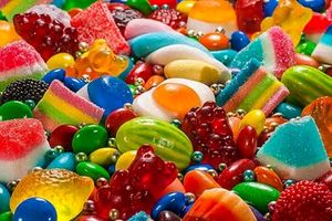 فواید و مضرات پاستیل